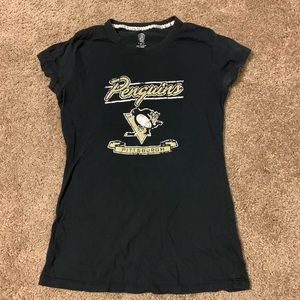 Women’s Pittsburgh Penguins NHL hockey t-shirt
